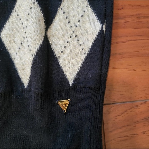 Guess sweater with argyle print sz lg - Picture 4 of 5
